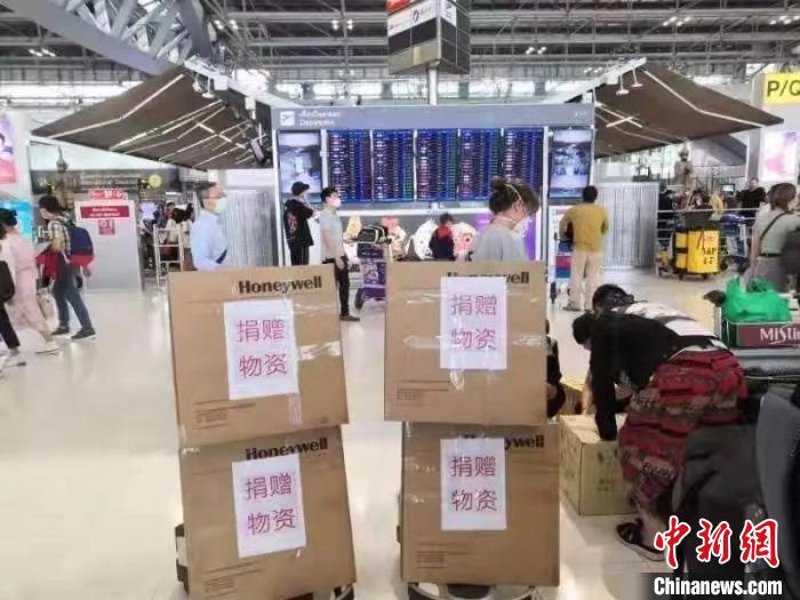 洗护用品市场近年来发展迅速，众多品牌和商家纷纷加入这一领域，竞争愈发激烈。然而，在众多选择中如何挑选优质的洗护用品批发商却成为了一个难题。本文将从产品品质、价格优势以及售后服务三个方面对不同类型的洗护用品批发商进行对比分析。